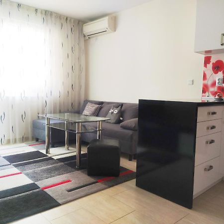 Modern Apartment In Burgas Bagian luar foto