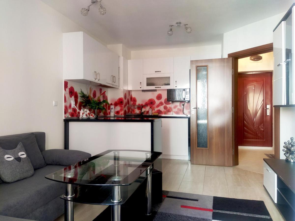 Modern Apartment In Burgas Bagian luar foto
