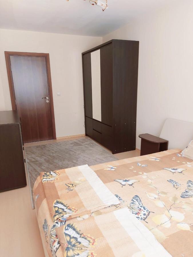 Modern Apartment In Burgas Bagian luar foto